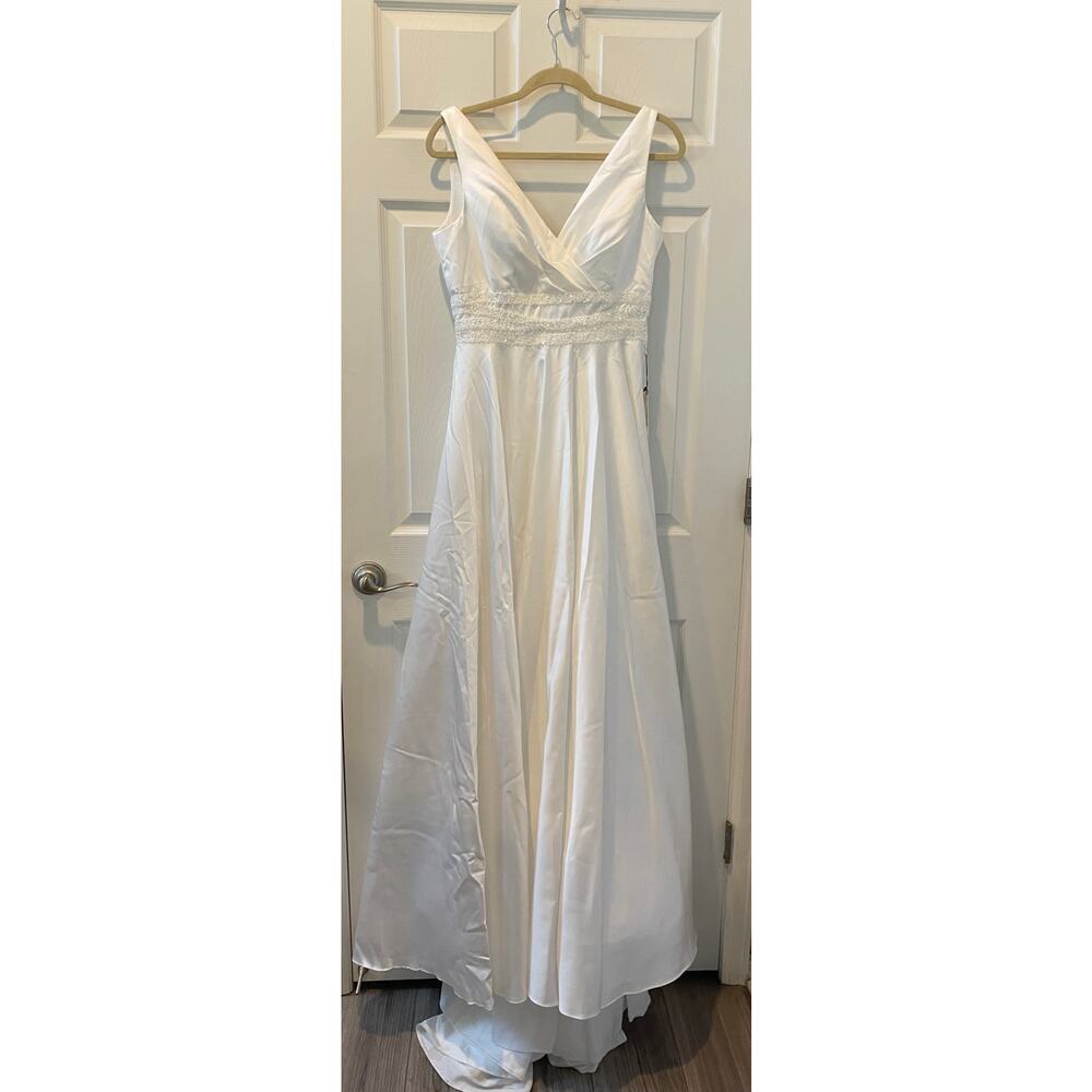 Stunning Simple Satin Wedding Gown Beaded at Waist V-Neck, Train Sz 12